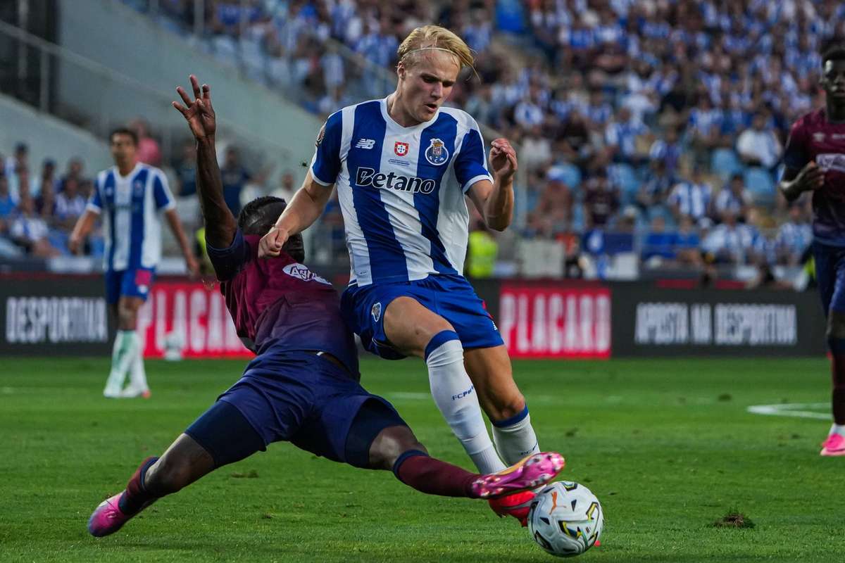 纽卡猎物弗罗霍尔特头槌制胜，波尔图夺队史第25座葡超杯