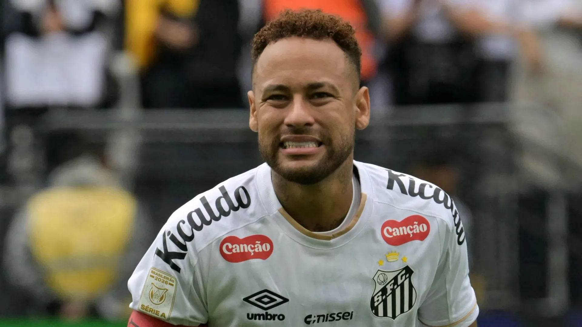 内马尔再惹争议!赛后挑衅对手主席被骂“小丑”,巴西杯赛场又起风波