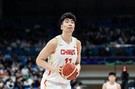 媒体人:西乙会为世预赛暂停 余嘉豪能回来打比赛 参与集训比较难