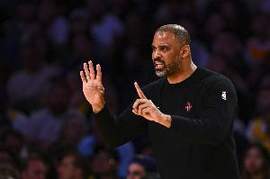 场均5.2分2.9板！乌度卡：我球员生涯是靠防守立足并命中空位投篮