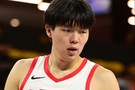 解说:G联盟比赛看下来 杨瀚森至少可以跟上节奏没有显得非常疲惫