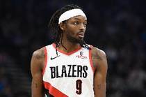 人手短缺&小杨能否登场？格兰特因生病今日缺战太阳 霍勒迪也不打
