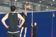 郑祺龙参加CBA体测 摸高超越测试器上限直接获得满分