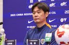 直播吧：李霄鹏教练组跟海牛球员告别，下赛季不会再继续执教海牛