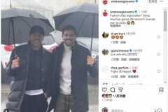 吉奥瓦尼·西蒙尼晒与父亲合照：无比特别的时光，感谢您来看我