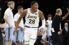 八村塁谈NBA杯地板：那地板糟透了 感觉油腻腻&滑溜溜的