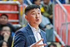 20分算个X啊？！杜锋：对于现代篮球来说 20分差距算不上什么！