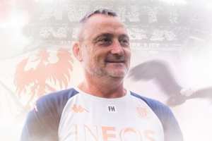 法媒:6连败后球迷袭击球队,尼斯主帅考虑因此过激事件辞职