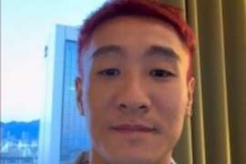 粉毛韦少返场?国家队球员为淮超录制视频，韦世豪粉色头发出镜