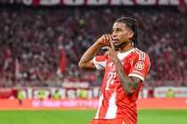 对弗赖堡单场2球3助，德甲官方：奥利塞当选11月最佳球员