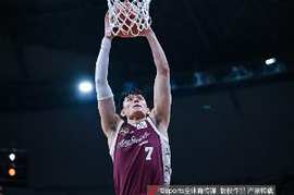 直播吧：首钢与曾凡博续约并非天价 双方沟通一直很好