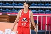 33岁高颂闪耀WCBA，中国女篮后继无人
