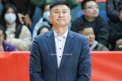 媒体人：广东的磨合越来越好 球员的优缺点正在显现 抓紧锻炼阵容