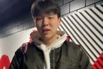 开拓者众将收到球迷送来的友谊手链 杨瀚森英文感谢：我会珍藏它