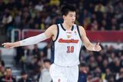 找回自己！焦泊乔上半场出战14分半钟 5投全中拿到10分1篮板
