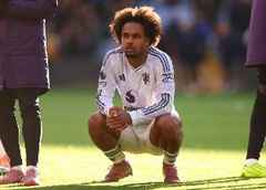 TA：曼联最想补强中场但现阶段没计划，冬窗不会放走一线队球员