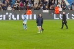 记者：曼城2-0战胜狼队赛后，瓜帅对谢尔基进行了特别的指导