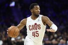 目前不是太准！米切尔半场13中5拿到11分2板3助 其中三分5中1