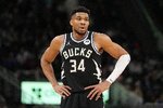 里弗斯：字母哥要是能留下 我们的任务就是为他配备合适的队友