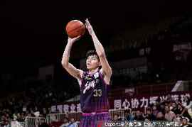 进攻回暖难救主！吴前首发24分钟 三分5中4贡献14分5板