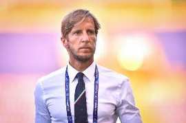 安布罗西尼：凯利那脚连给黄牌的逻辑都站不住脚，更何况红牌……