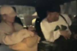 同框出现！姆巴佩与绯闻女友同车，在巴黎一同离开酒店返回马德里