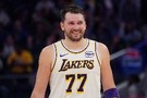 当众爆粗！东契奇大心脏三分命中后：我TM就是干这事的 宝贝