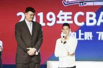 路威：之前外籍球员就姚明&林书豪&斯科拉几个 现在超巨都外国人