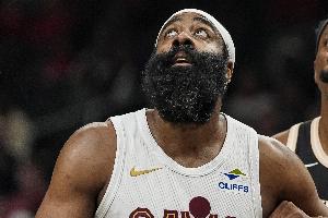 哈登:篮球之神今天没有站在我们这边 我告诉队友要保持平稳