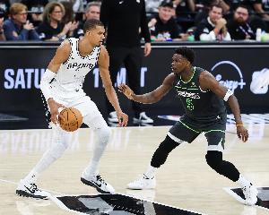 NBA彩经:夺回主场优势 马刺客场擒下森林狼