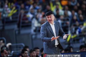 媒体人:杜锋采访阴阳对手目的性太明显 单论真诚许利民做得挺好