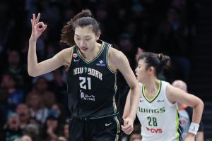 韩旭拿到赛季新高9分 主帅称赞:她一直在进步 防守端进步很显著