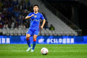 申花5月3平4负!东体:找亮点的话,那就是本土球员撑起一片天