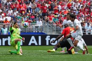 历届世界杯乌龙数:2018年12球断崖居首,本届首轮过半已3球