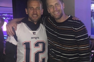 邮报:NFL传奇汤姆·布雷迪造访英格兰队,令三狮军团队员很兴奋