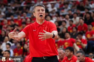 媒体人:今天不是输在实力不如人家 中国男篮非得打自己不熟悉的